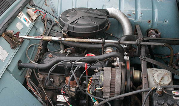 Renault 4 Engine
